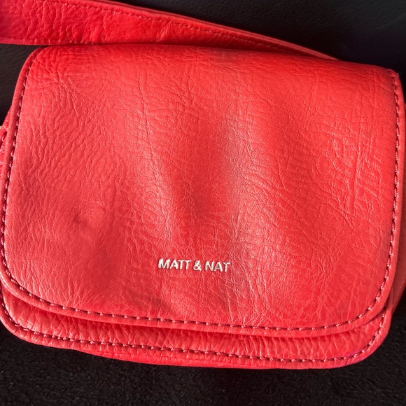 Matt & Nat Bold Red Crossbody Bag - Picture 7 of 13